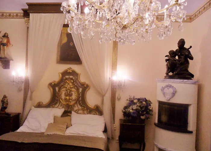 Penzion Luxury Near Castle 4*