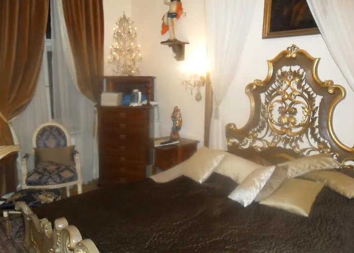 Luxury Near Castle 4*