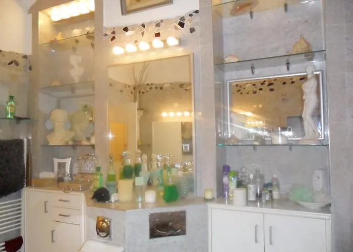 Luxury Near Castle 4*
