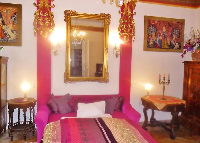 Penzion Luxury Near Castle 4*