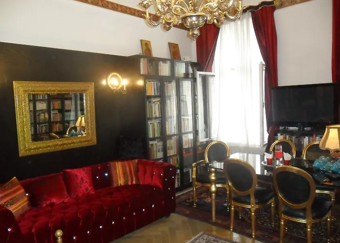 Penzion Luxury Near Castle 4*